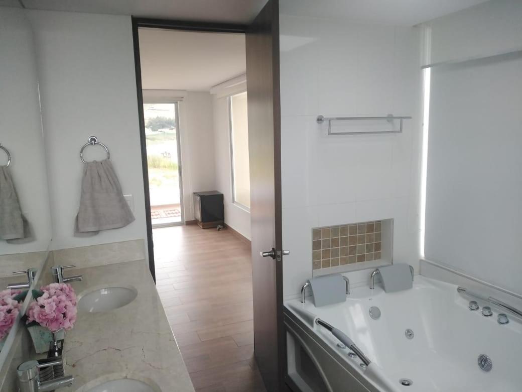 לינה וארוחת בוקר אקיטניה Casa El Pino מראה חיצוני תמונה